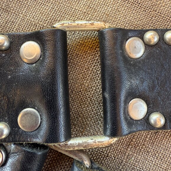Very Worn Studded Black Leather Belt Leatherock - Picture 8 of 10